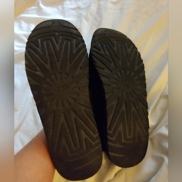 Men's uggs - Picture 7 of 8